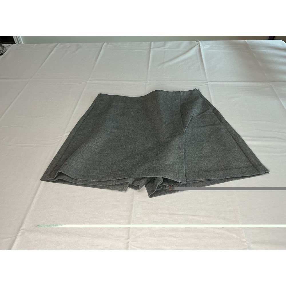 Zenana Gray Skort Women's M Mini Skirt Built-In Shorts Side Zip Stretch NWOT